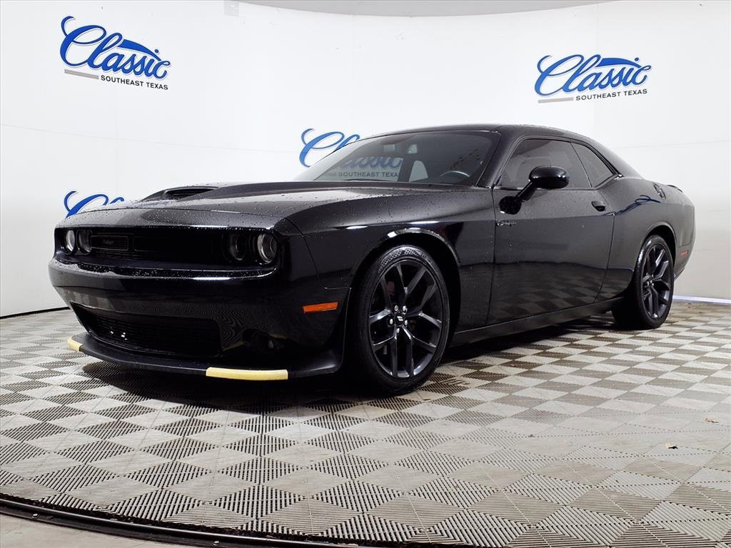 Used 2019 Dodge Challenger GT w/ Blacktop Package image 5