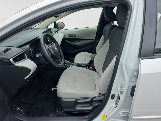 Used 2022 Toyota Corolla LE w/ LE Convenience Package FWD image 11