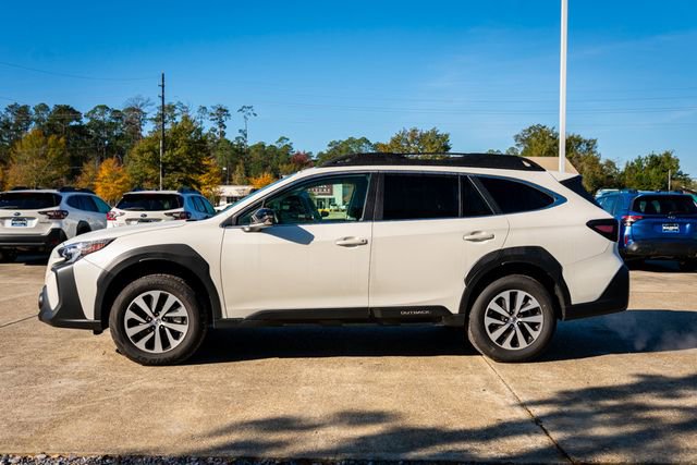 Certified 2025 Subaru Outback Premium image 2