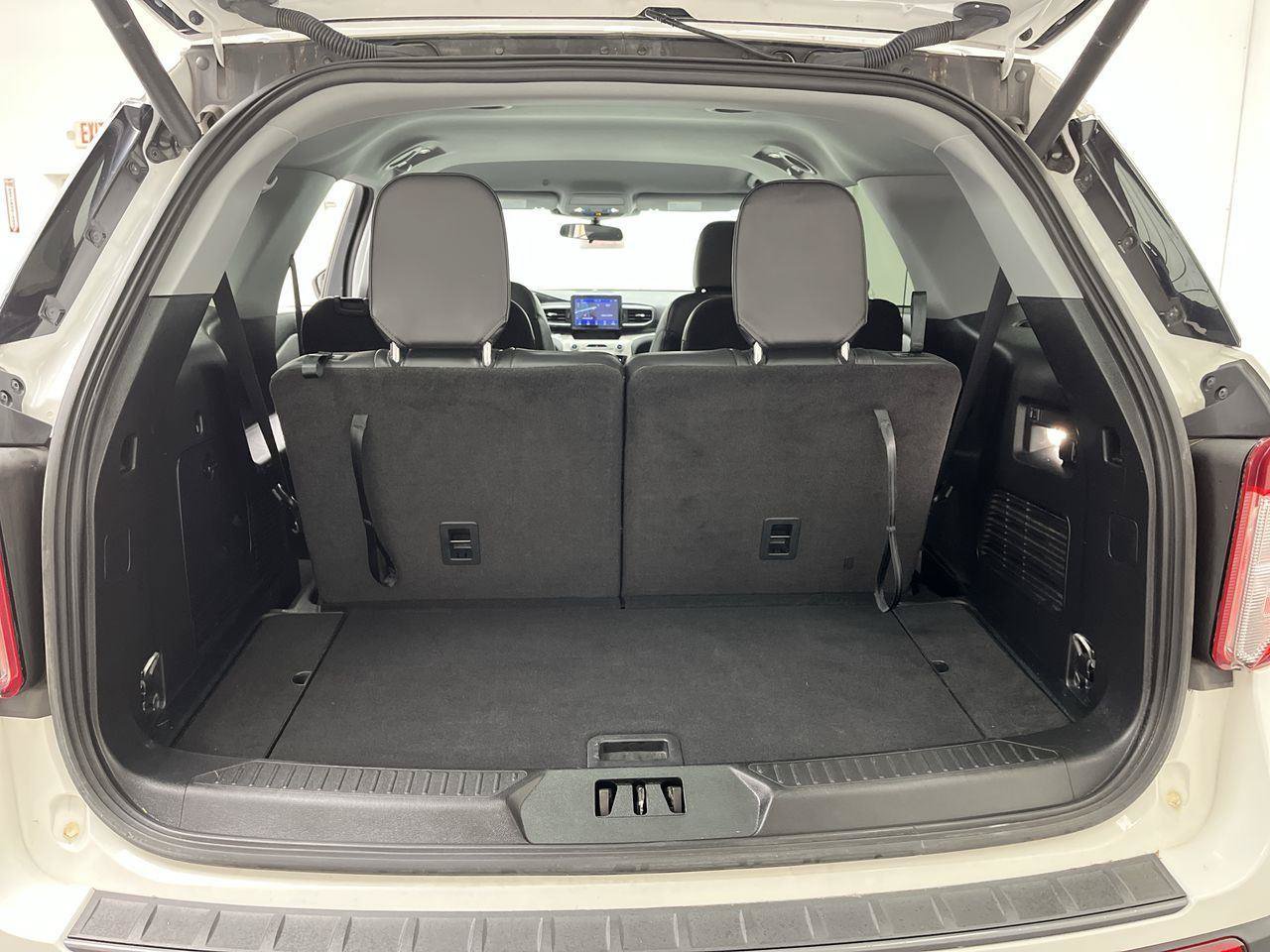 Certified 2023 Ford Explorer XLT w/ Equipment Group 202A AWD/4WD image 3