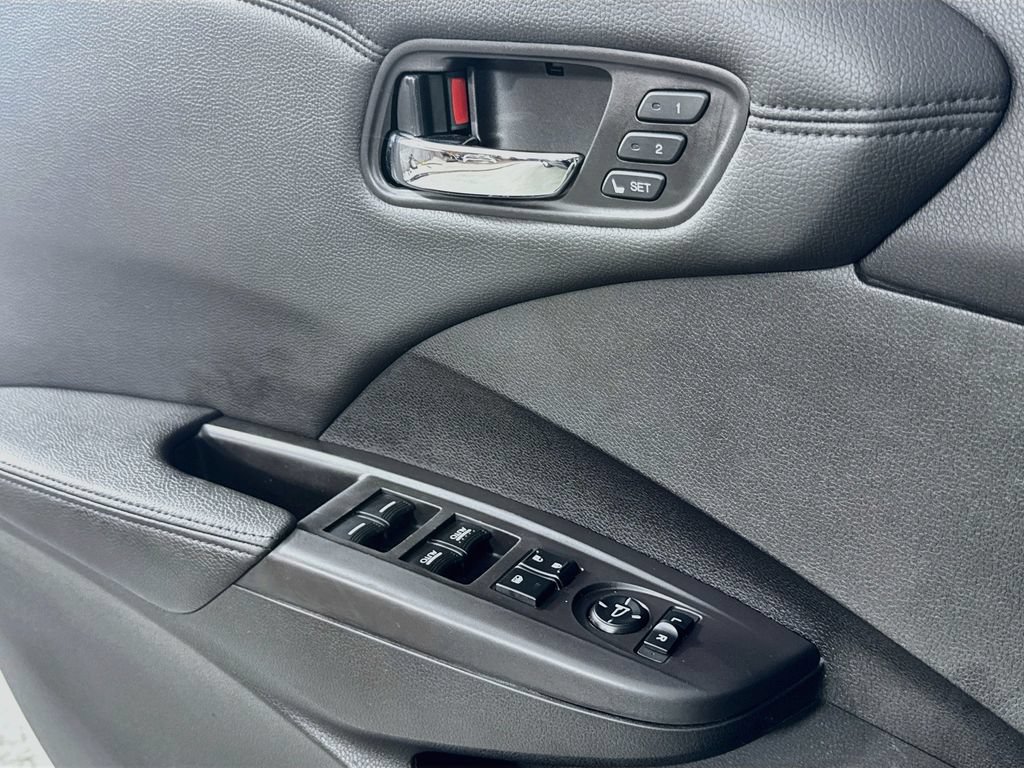 Used 2017 Acura RDX AWD w/ Technology Package image 15