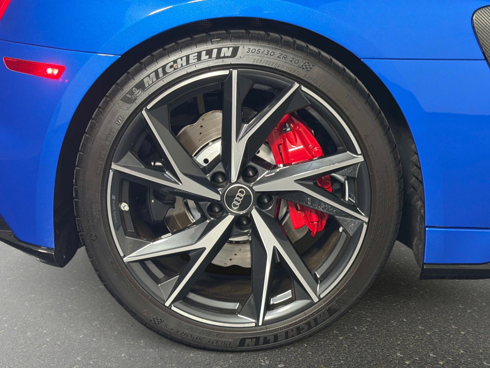 Used 2023 Audi R8 V10 performance image 19