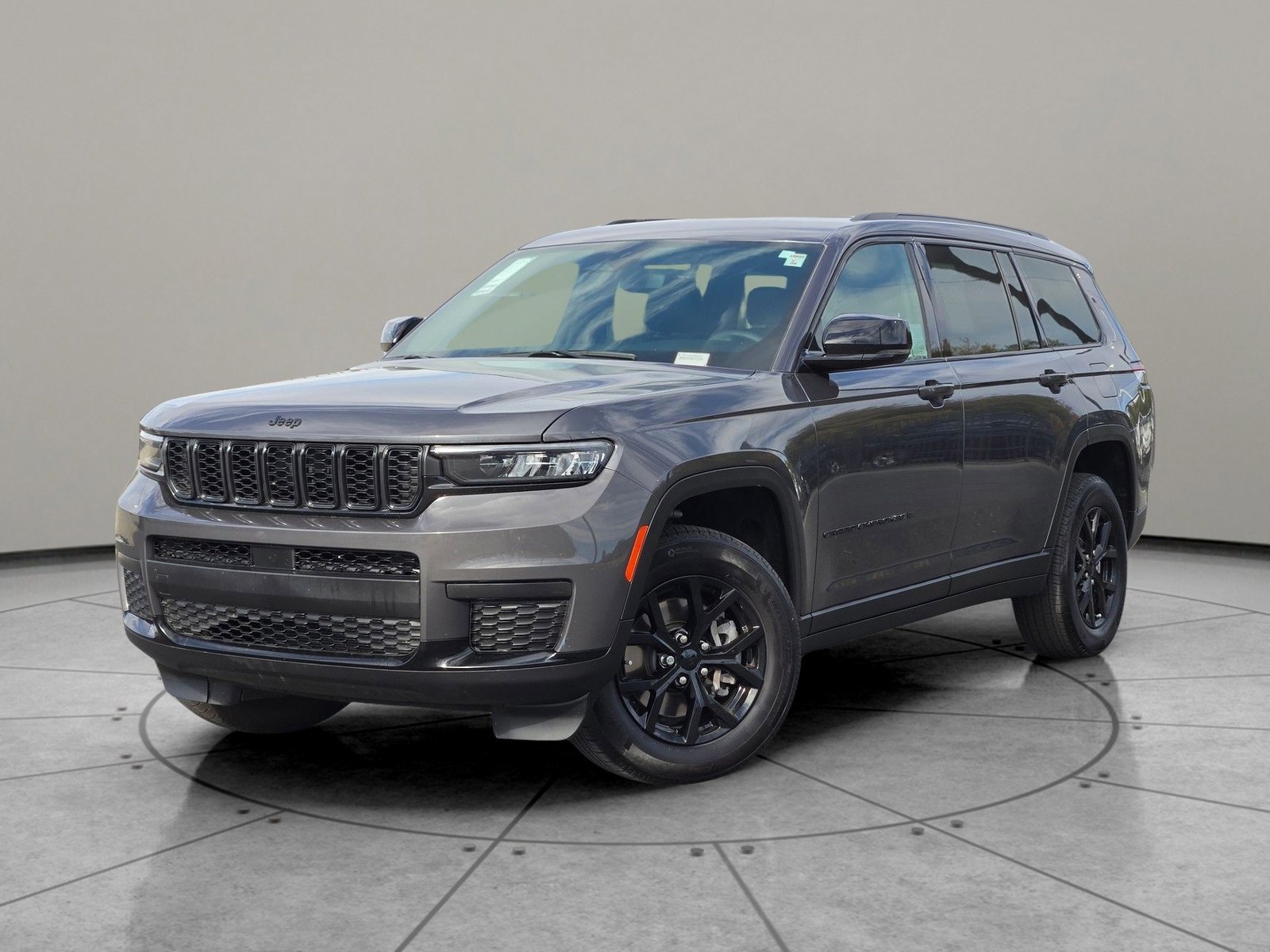 Used 2024 Jeep Grand Cherokee L Laredo image 6