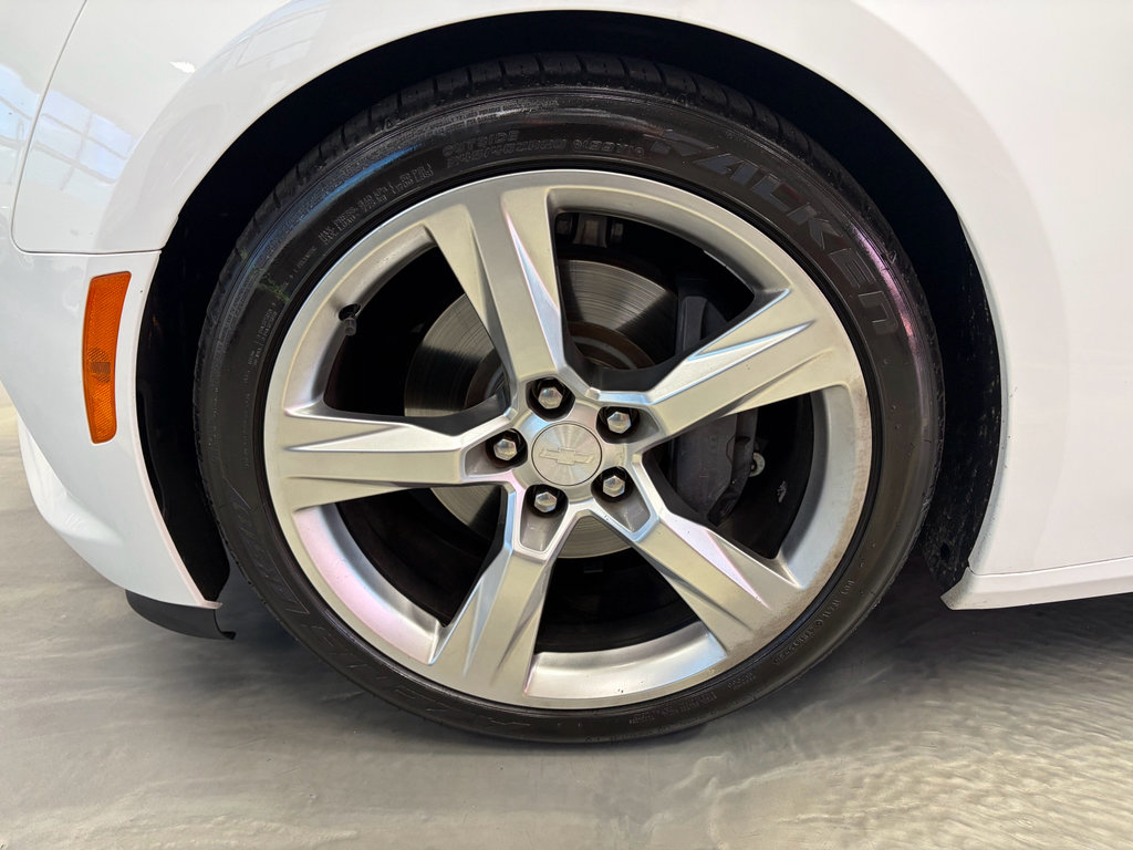 Used 2017 Chevrolet Camaro SS RWD image 25