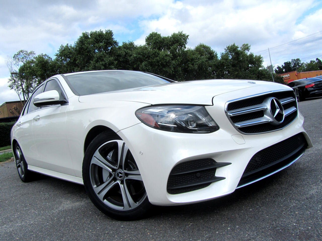 Used 2017 Mercedes-Benz E 300 video 2