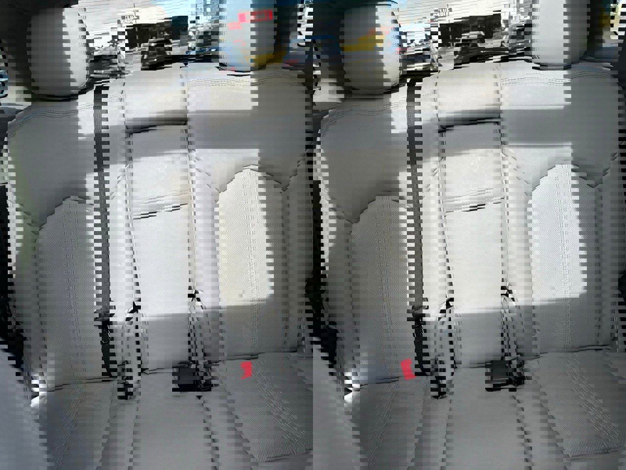 Used 2014 Cadillac SRX Luxury w/ Driver Awareness Package image 16