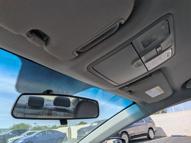 Used 2013 Hyundai Elantra GLS w/ Preferred Pkg FWD image 13