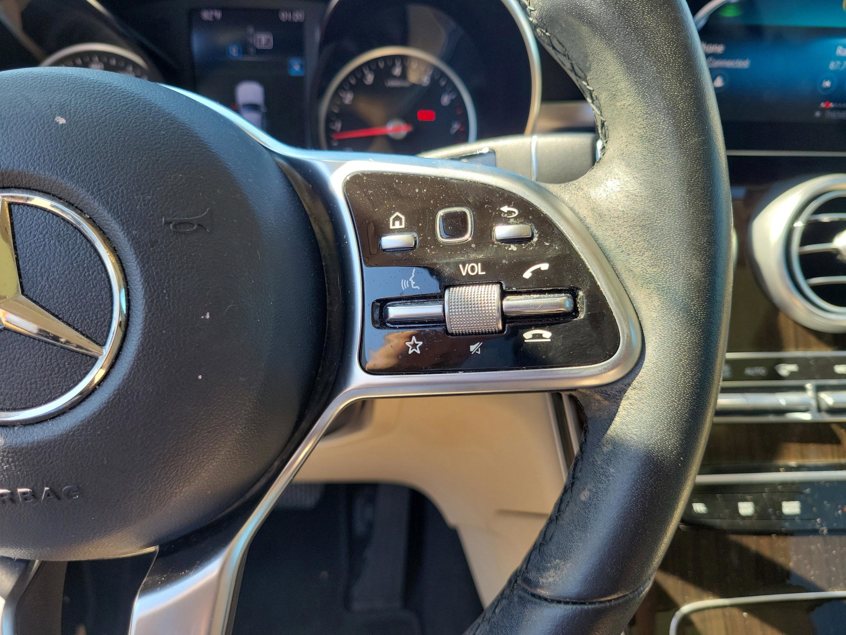 Used 2022 Mercedes-Benz GLC 300 image 26