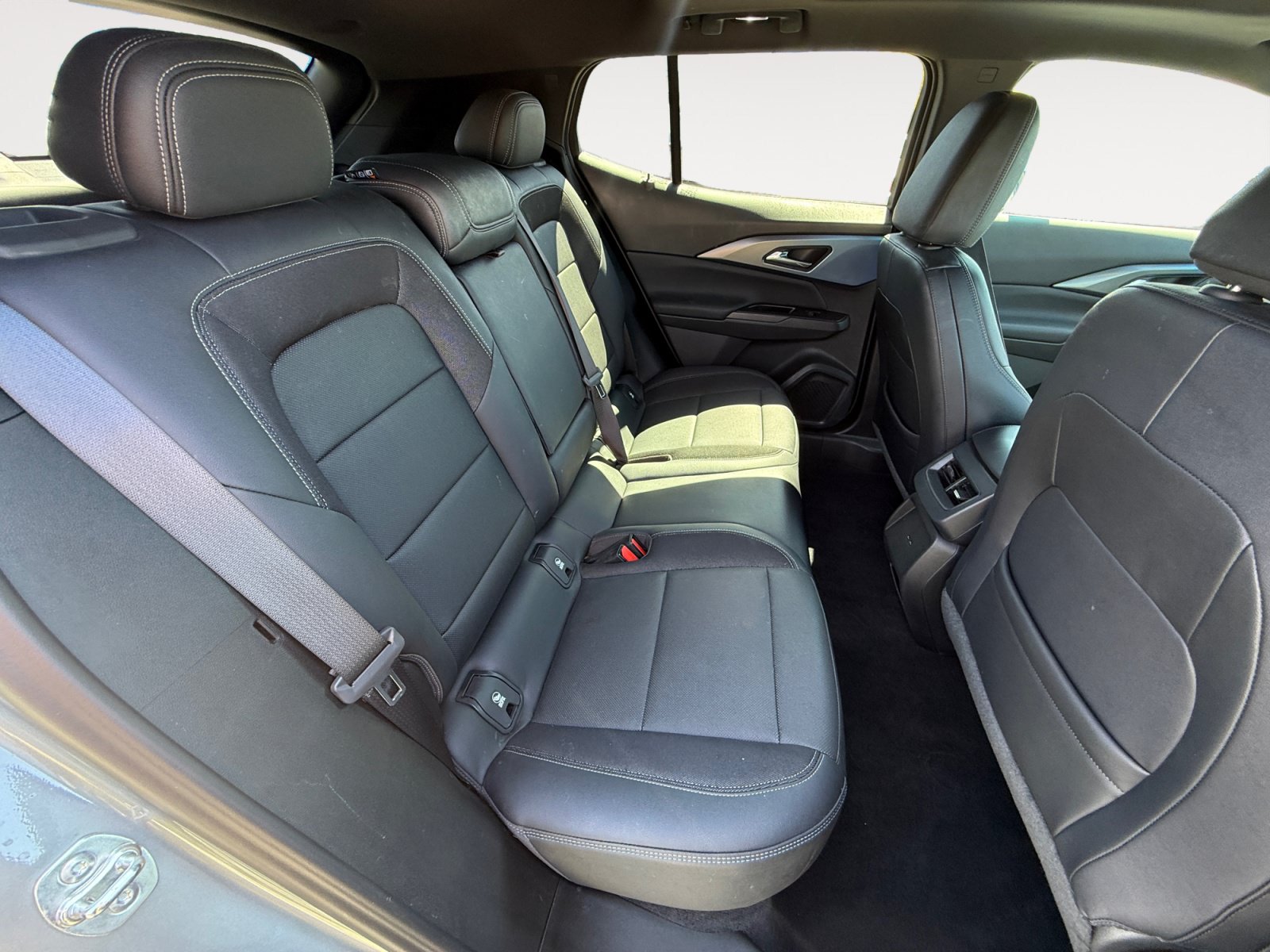 Used 2024 Chevrolet Equinox EV LT AWD/4WD image 18