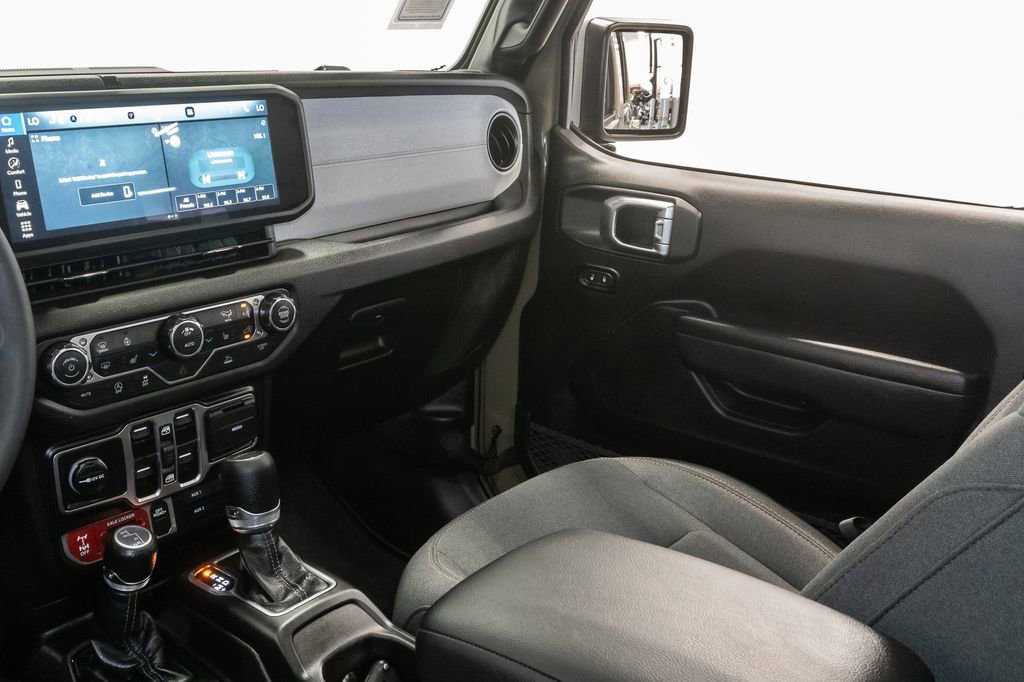 New 2026 Jeep Gladiator Sport AWD/4WD image 11