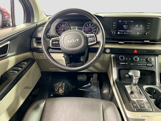 Used 2024 Kia Carnival LX FWD image 22