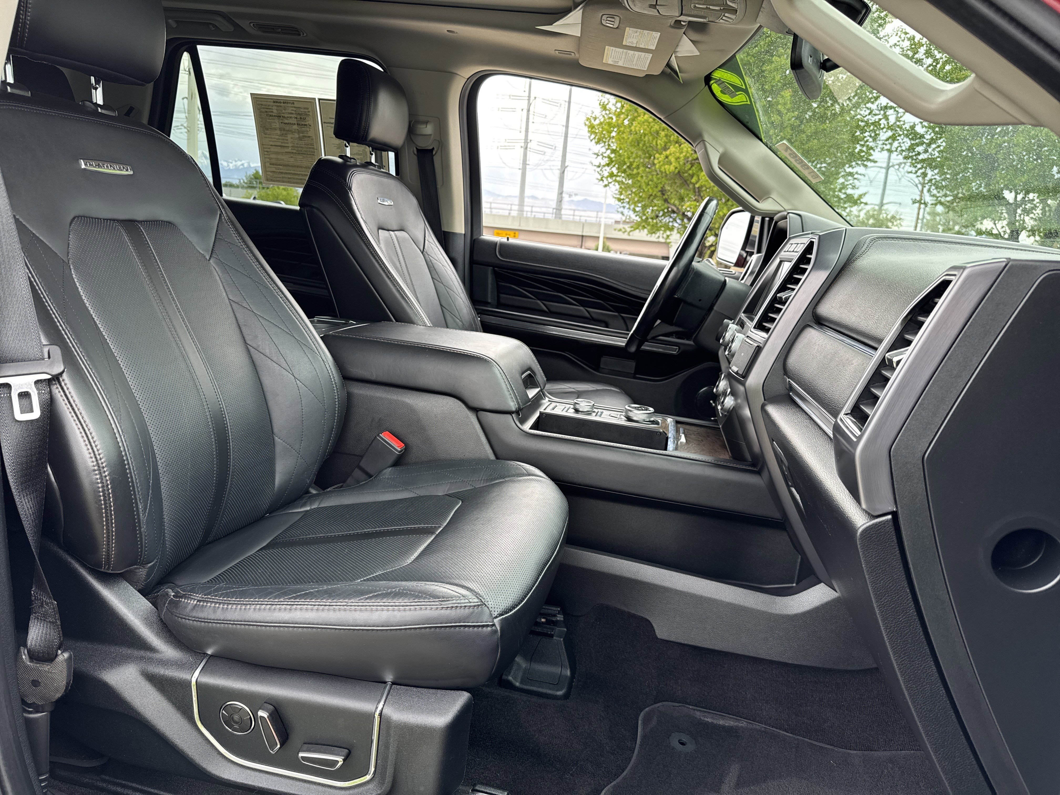 Used 2019 Ford Expedition Platinum AWD/4WD image 22