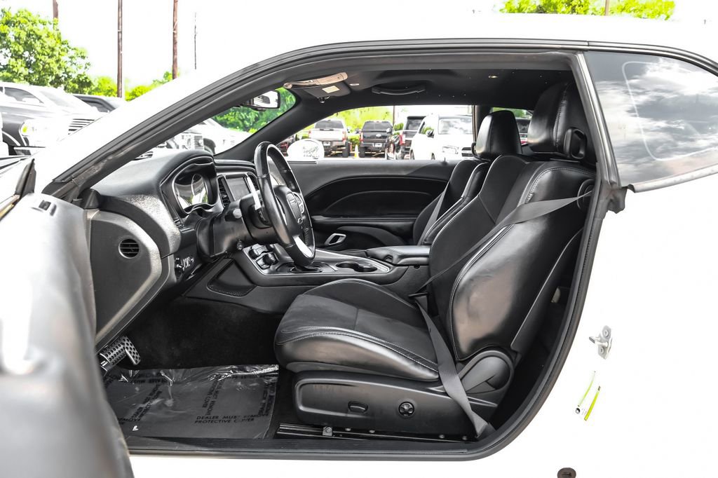 Used 2019 Dodge Challenger R/T w/ Plus Package RWD image 28
