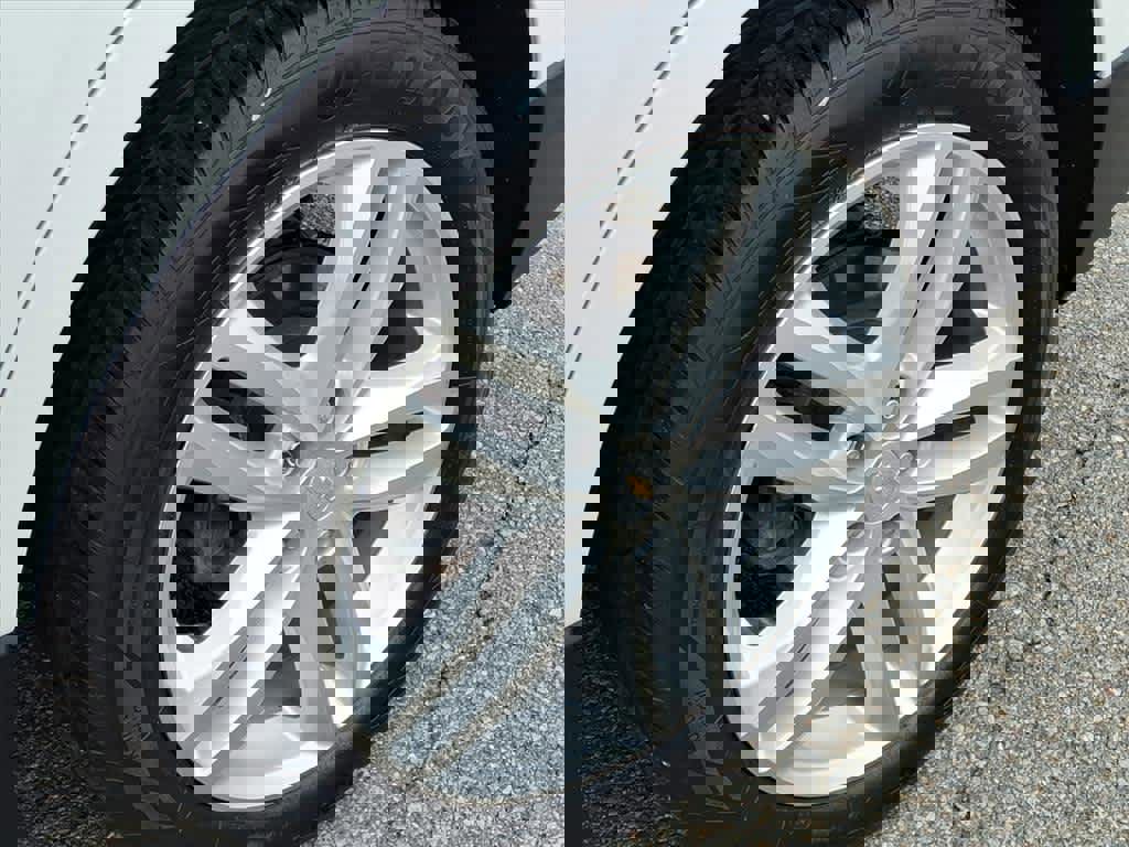 Used 2019 Chevrolet Equinox Premier image 23