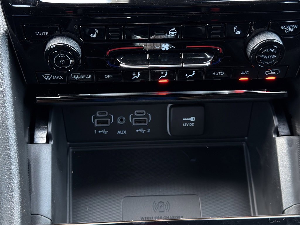 New 2025 Jeep Grand Cherokee Altitude image 16