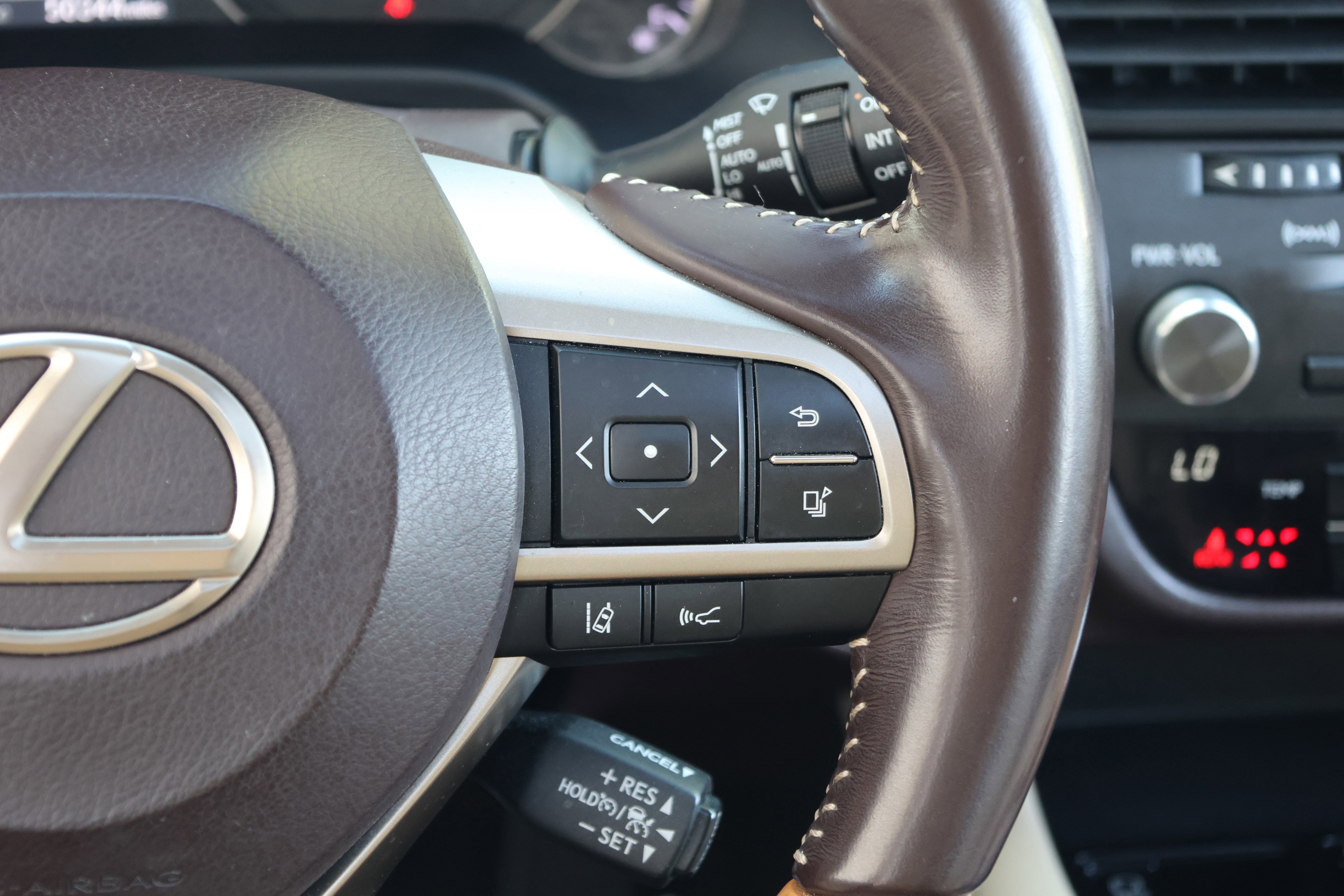 Used 2018 Lexus RX 350L FWD image 21
