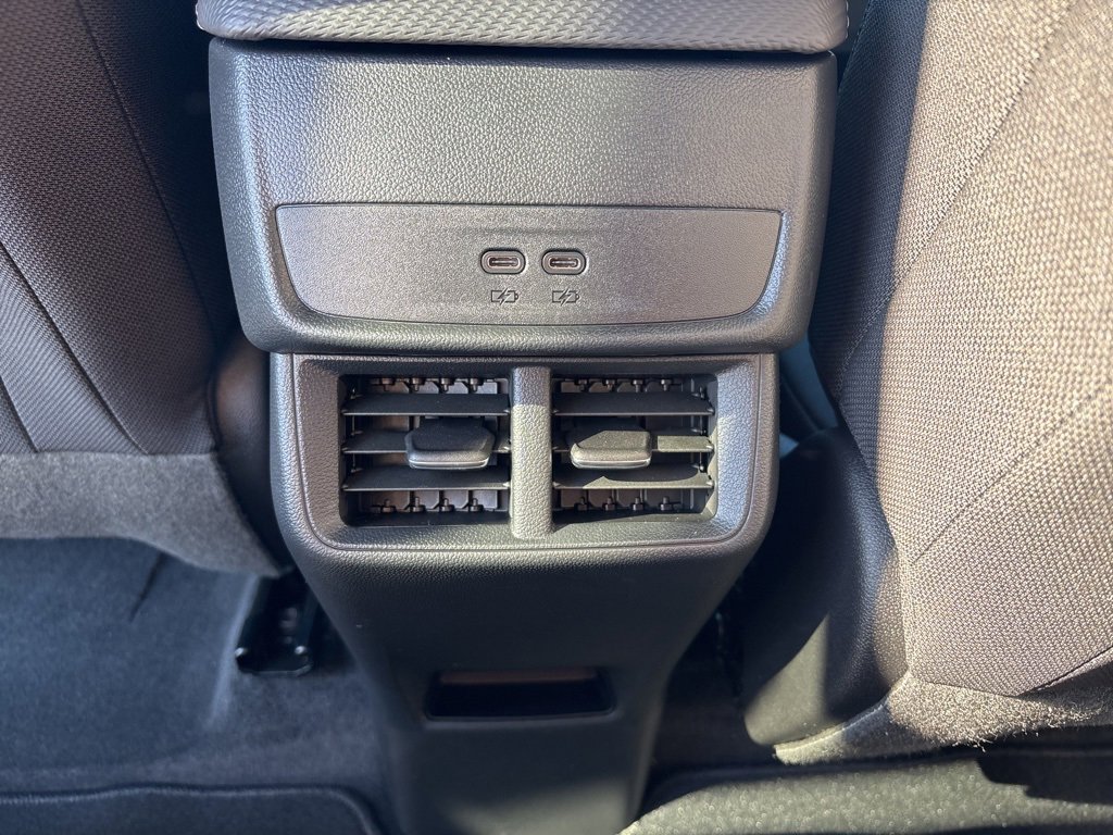 New 2026 Chevrolet Equinox LT image 10