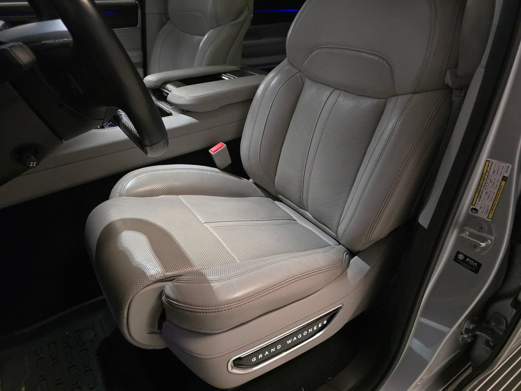 Used 2022 Jeep Grand Wagoneer Series I AWD/4WD image 27