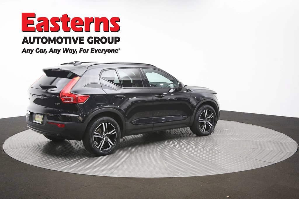 Used 2024 Volvo XC40 B5 Core AWD/4WD image 42