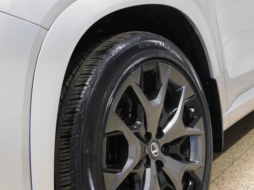 Used 2026 Lexus TX 500h AWD image 21