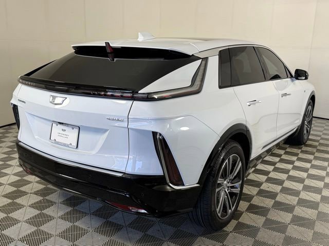 New 2026 Cadillac Lyriq Luxury RWD image 11