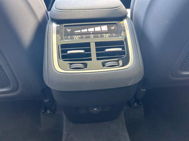 Certified 2026 Volvo XC90 B6 Plus AWD/4WD image 16