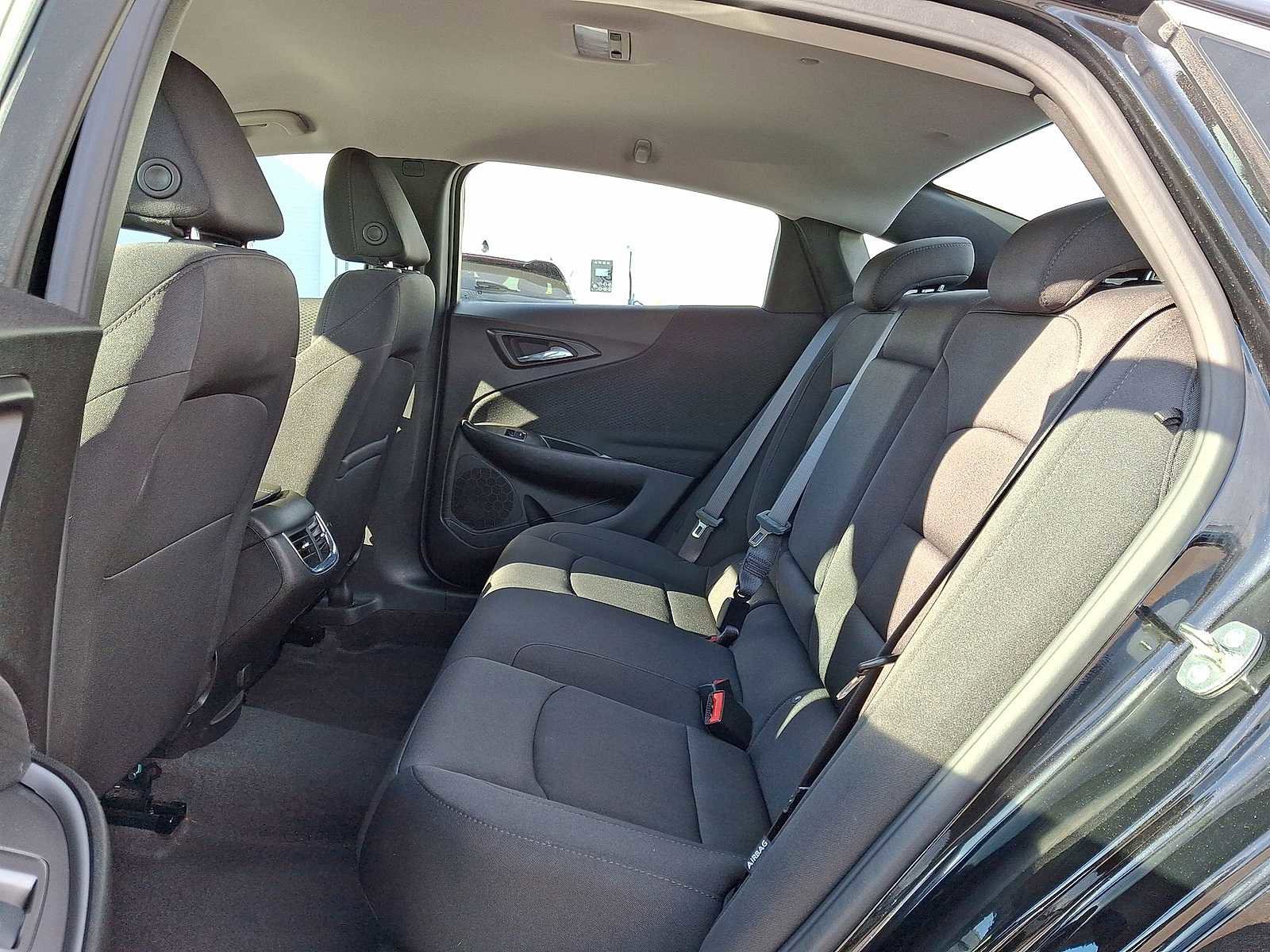 Used 2024 Chevrolet Malibu LT image 29