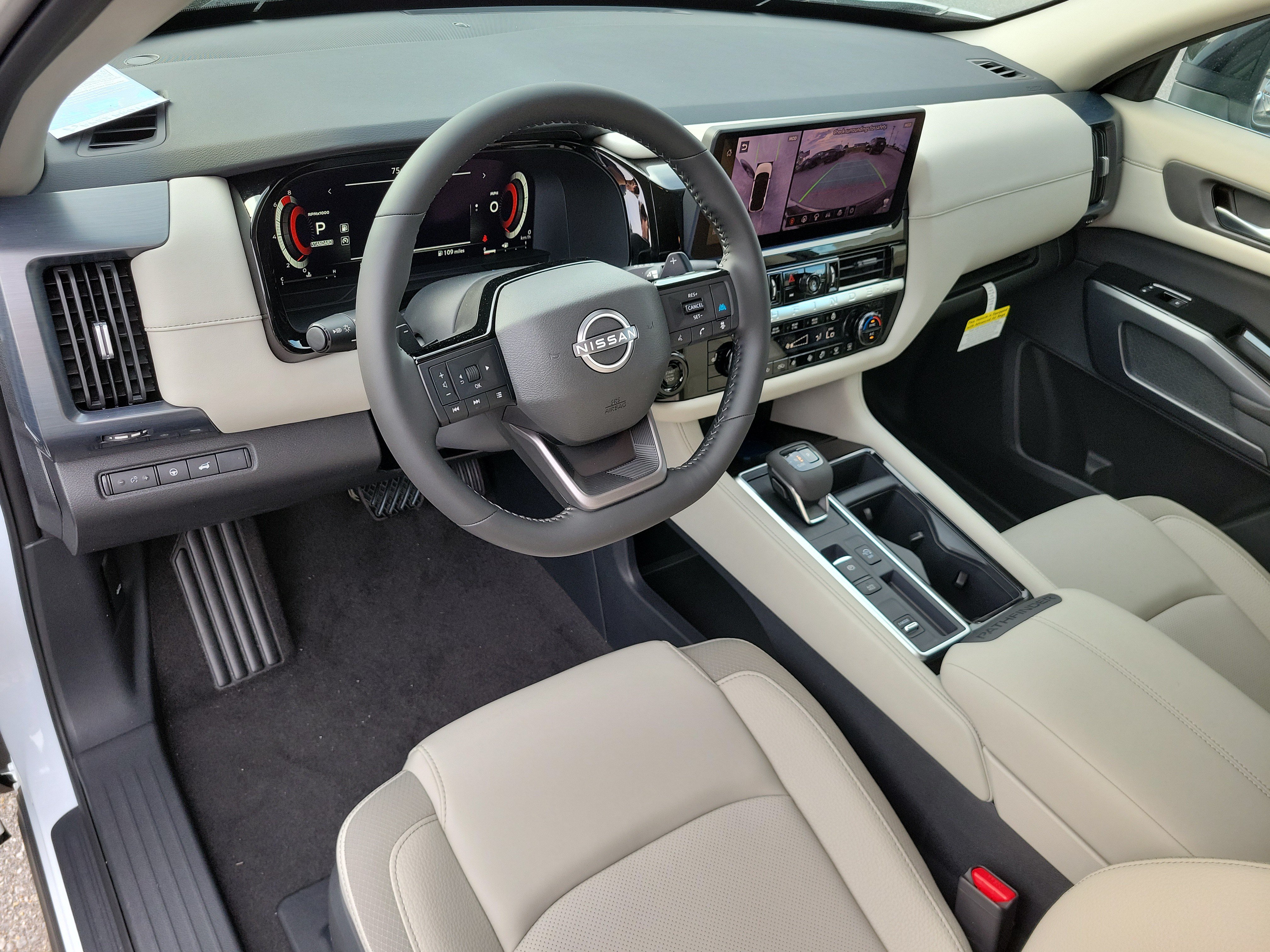 New 2026 Nissan Pathfinder SL w/ Cargo Package FWD image 8