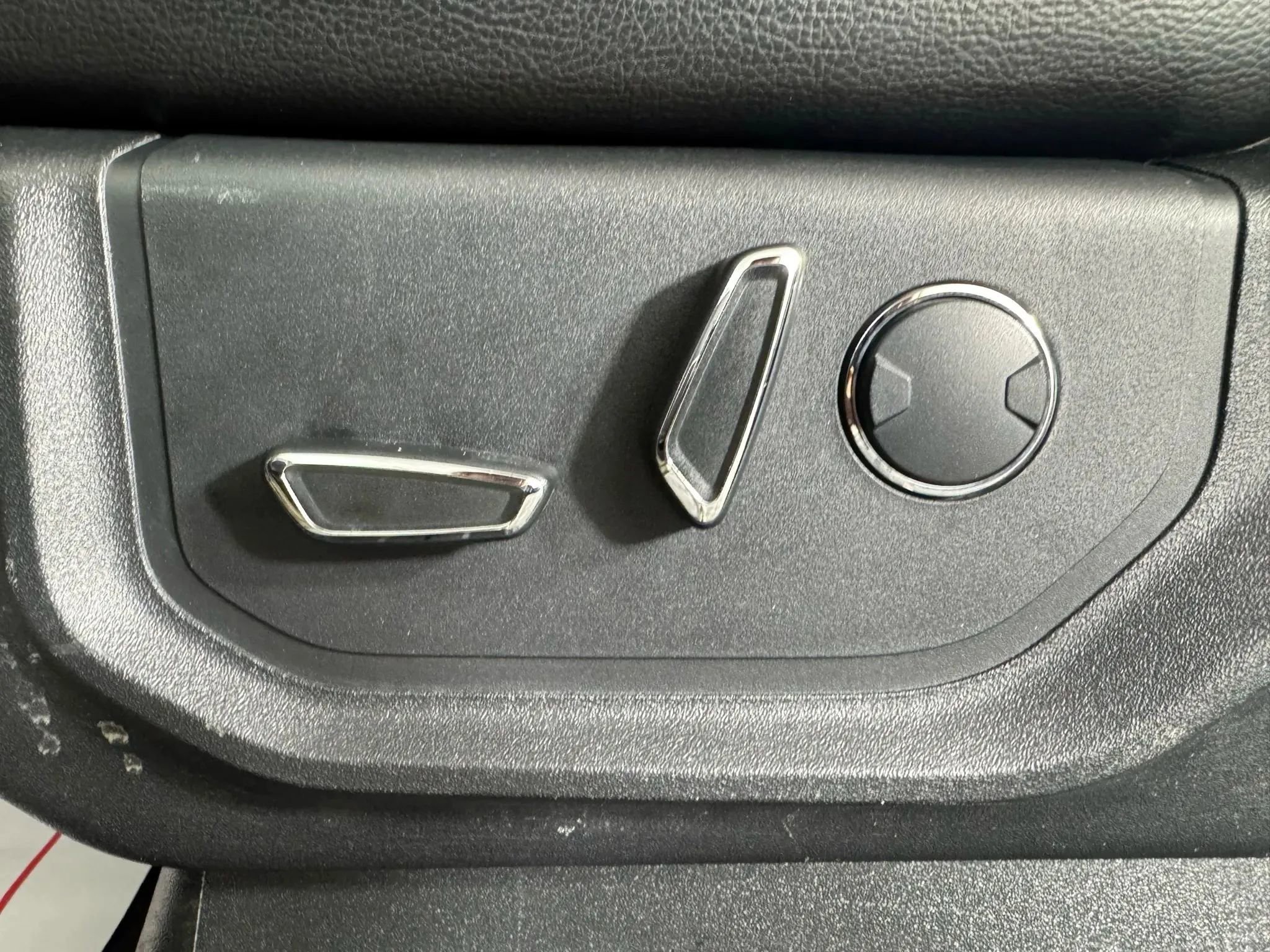 Used 2018 Ford F150 Lariat w/ Equipment Group 502A Luxury image 35