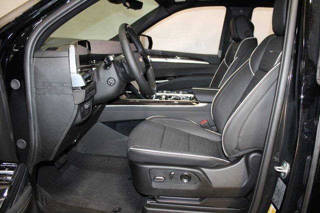 New 2026 Cadillac Escalade Luxury w/ Touring Package image 5