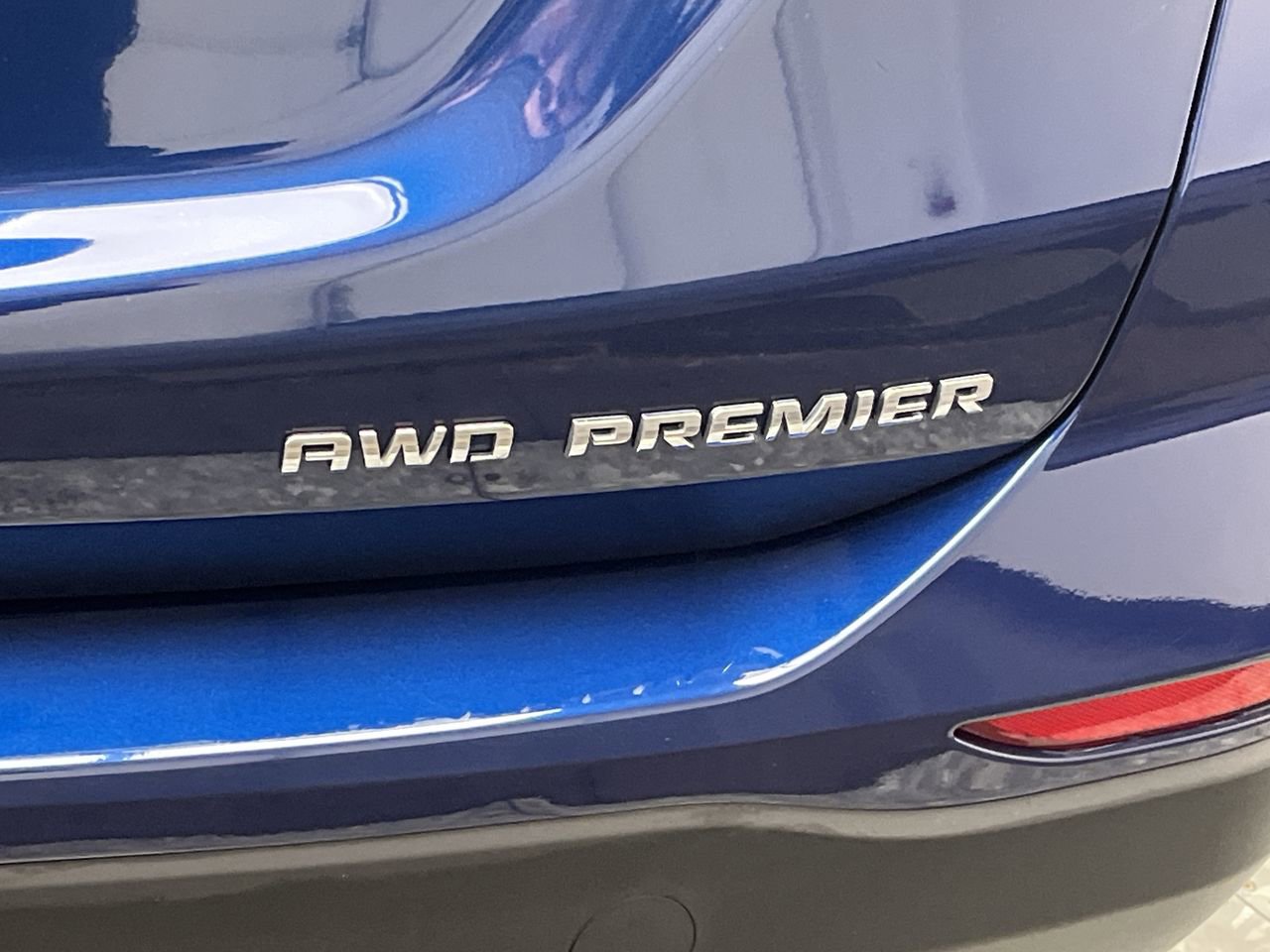 Certified 2022 Chevrolet Equinox Premier image 33