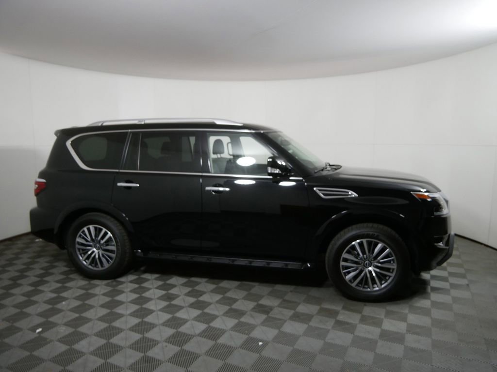 Used 2024 Nissan Armada SL w/ Captain's Chairs Package image 2