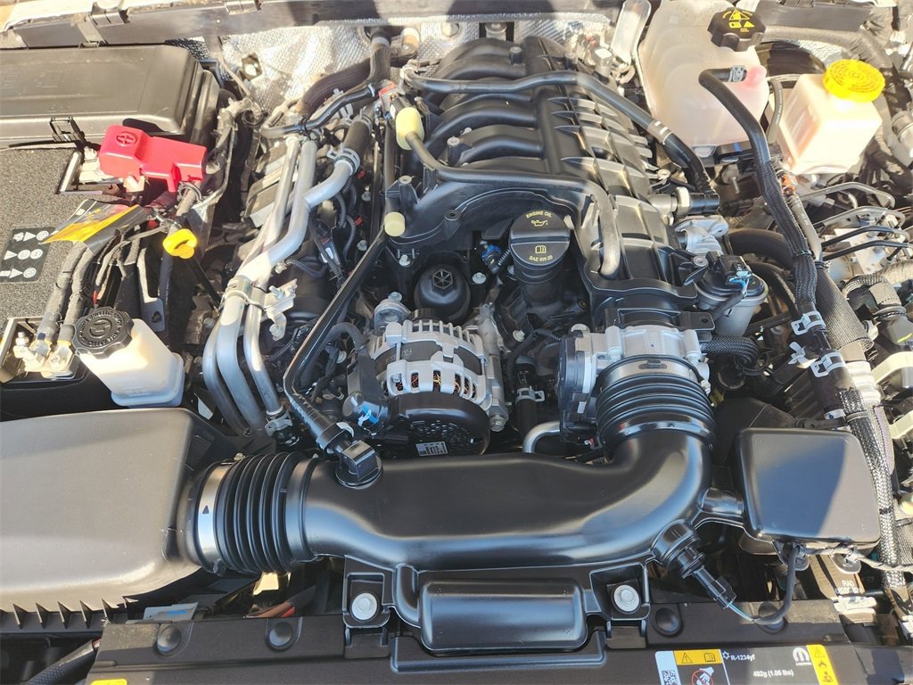 Used 2024 Jeep Gladiator Sport image 32