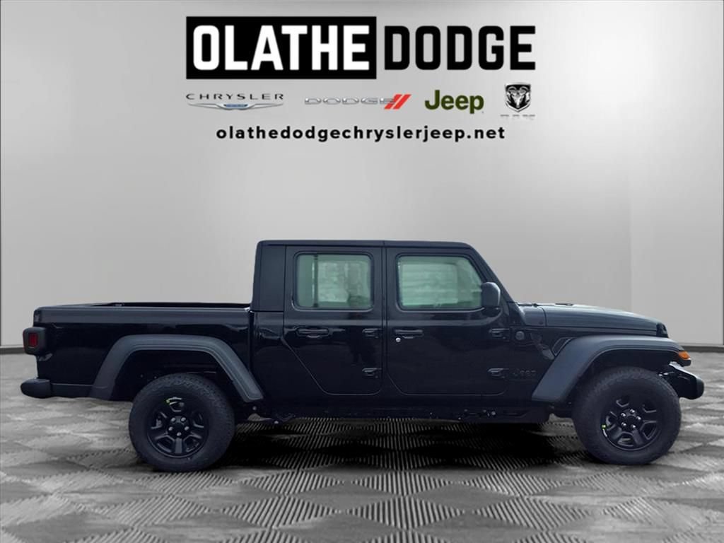 New 2026 Jeep Gladiator Sport AWD/4WD image 27