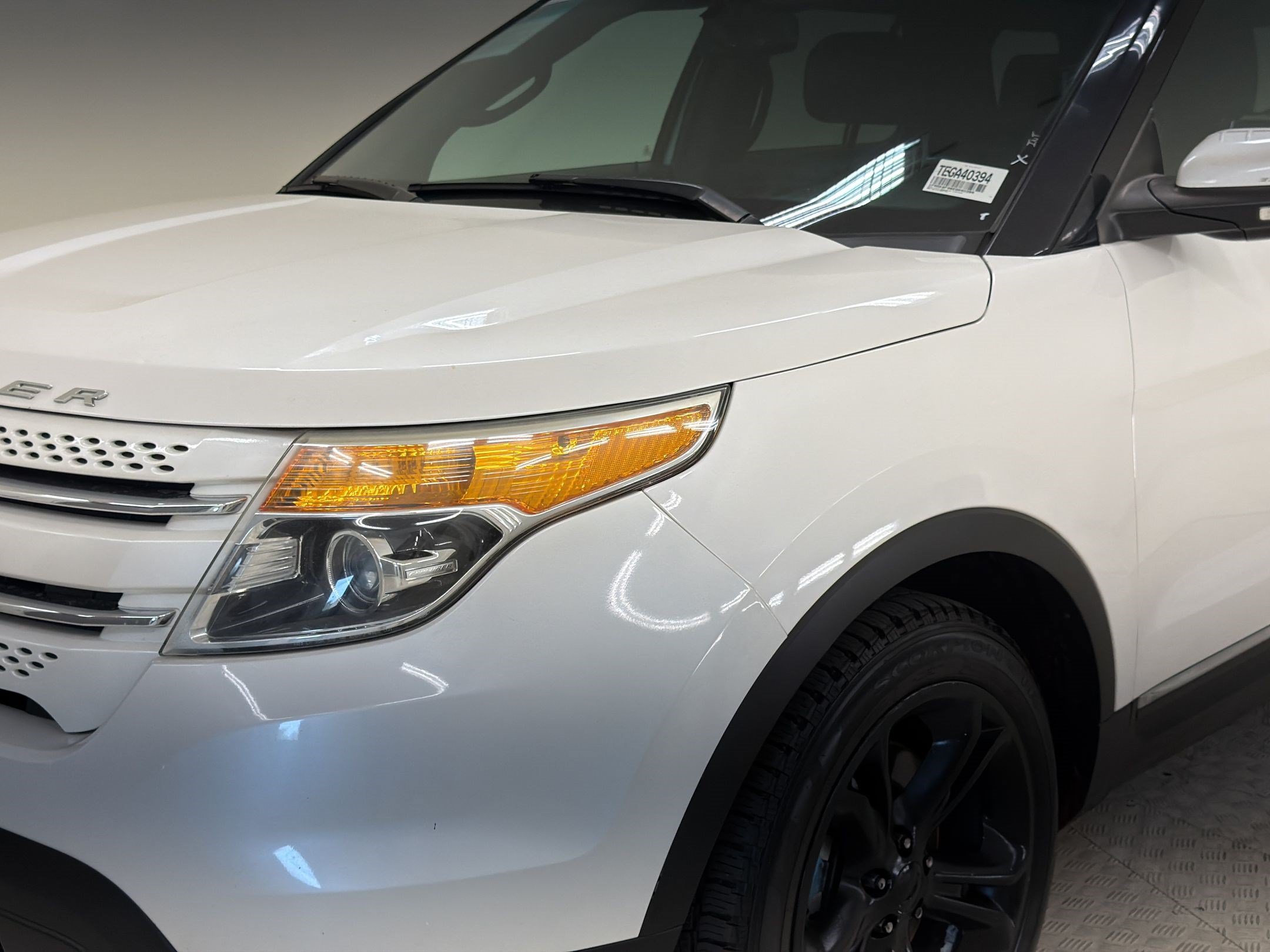 Used 2014 Ford Explorer Limited w/ Equipment Group 301A AWD/4WD image 11