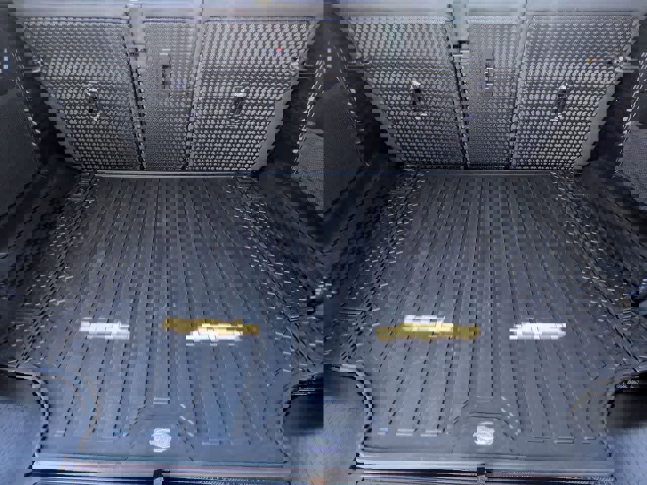 Certified 2025 Land Rover Defender 110 S image 36