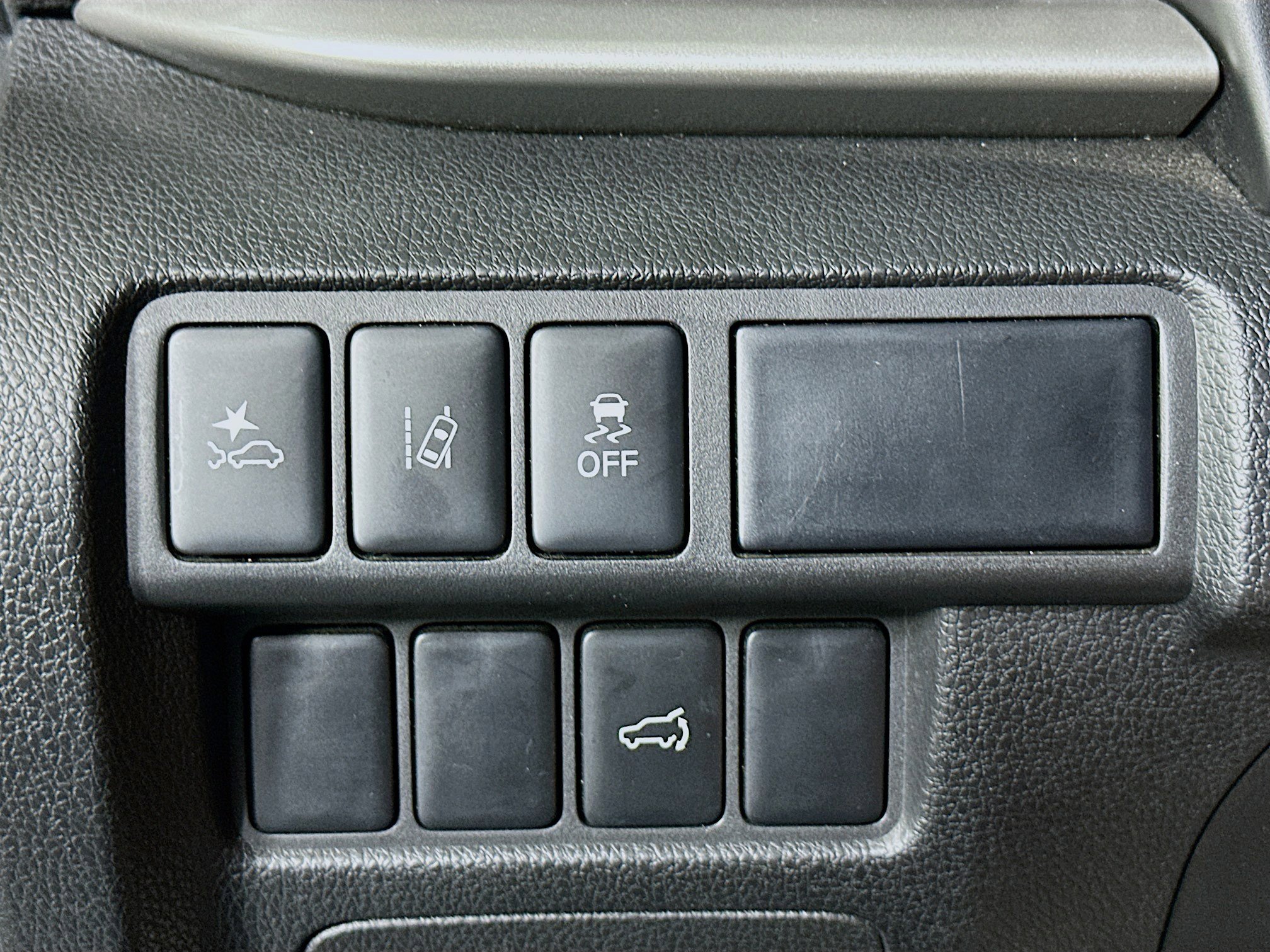 Used 2024 Mitsubishi Eclipse Cross SE image 17