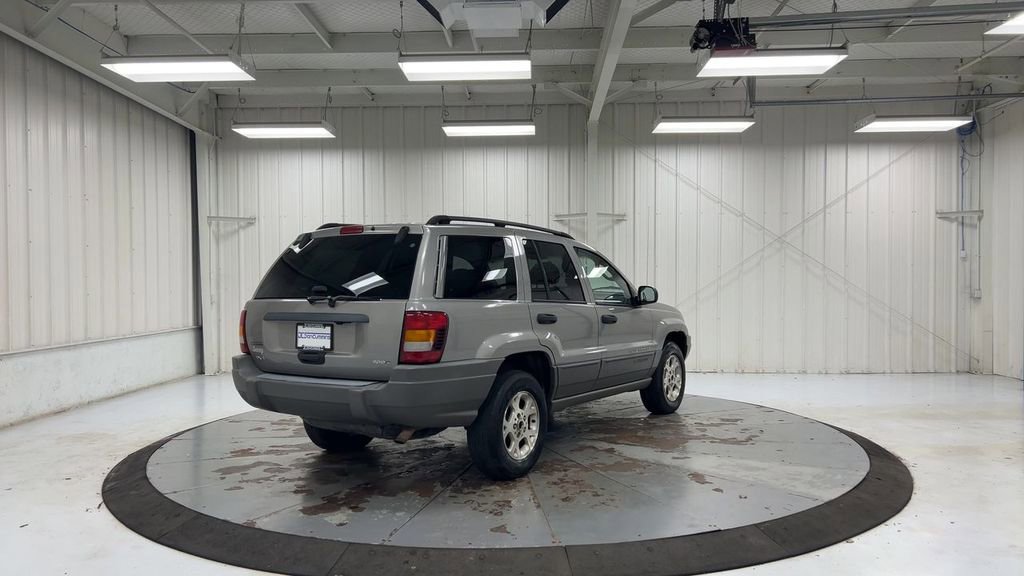 Used 2002 Jeep Grand Cherokee Sport image 8