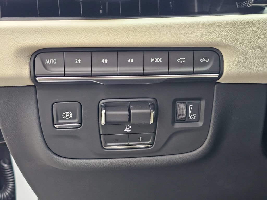 New 2026 Cadillac Escalade Sport w/ Touring Package AWD/4WD image 27