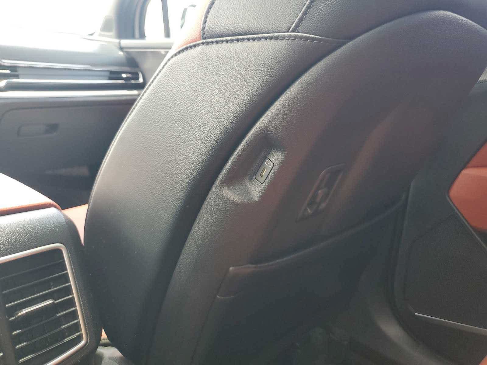 Used 2024 Kia Sportage SX FWD image 21