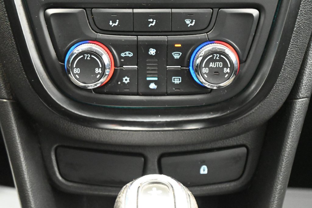 Used 2014 Buick Encore Convenience AWD/4WD image 21