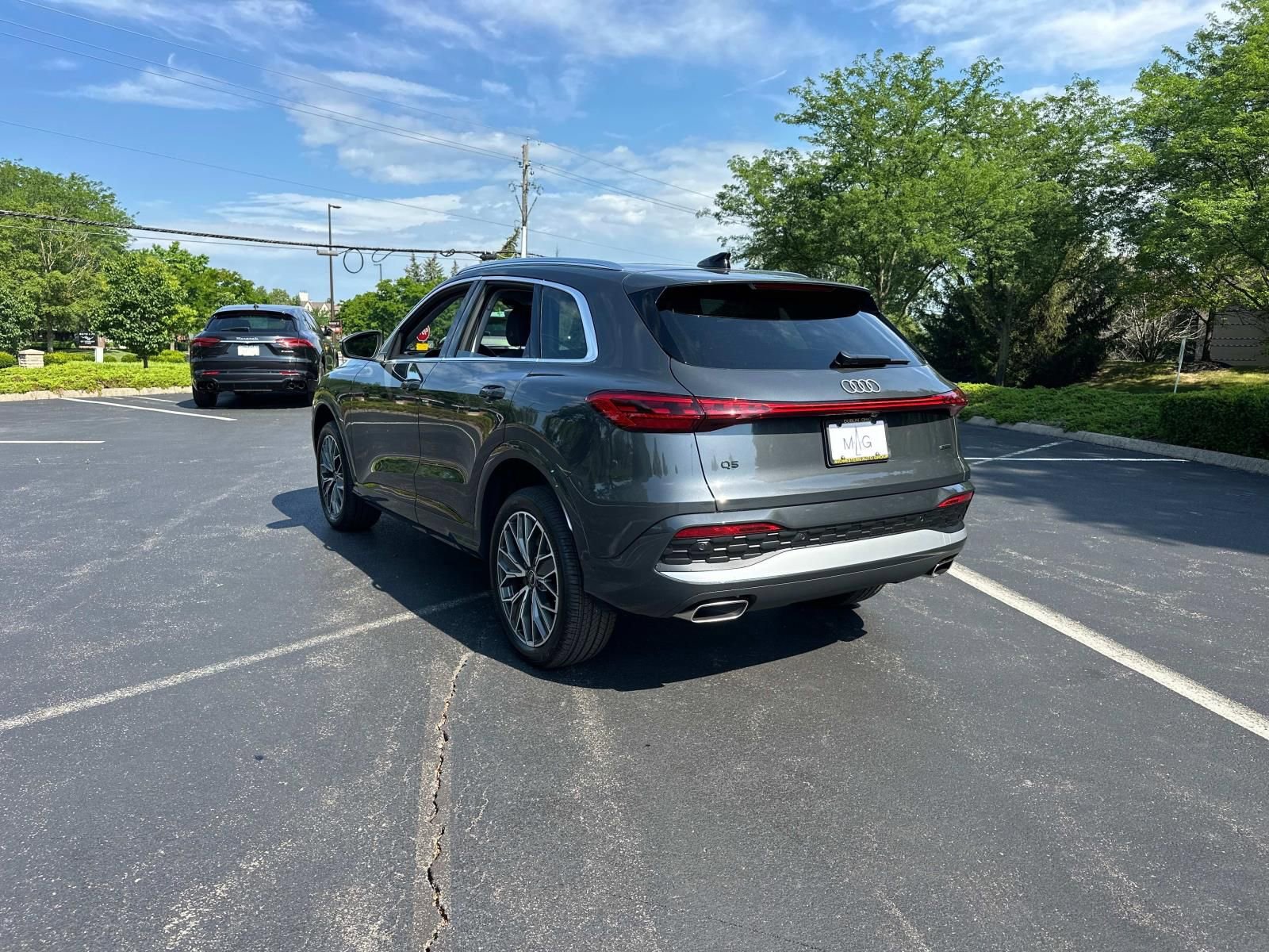 New 2025 Audi Q5 Premium Plus w/ Premium Plus AWD/4WD image 5