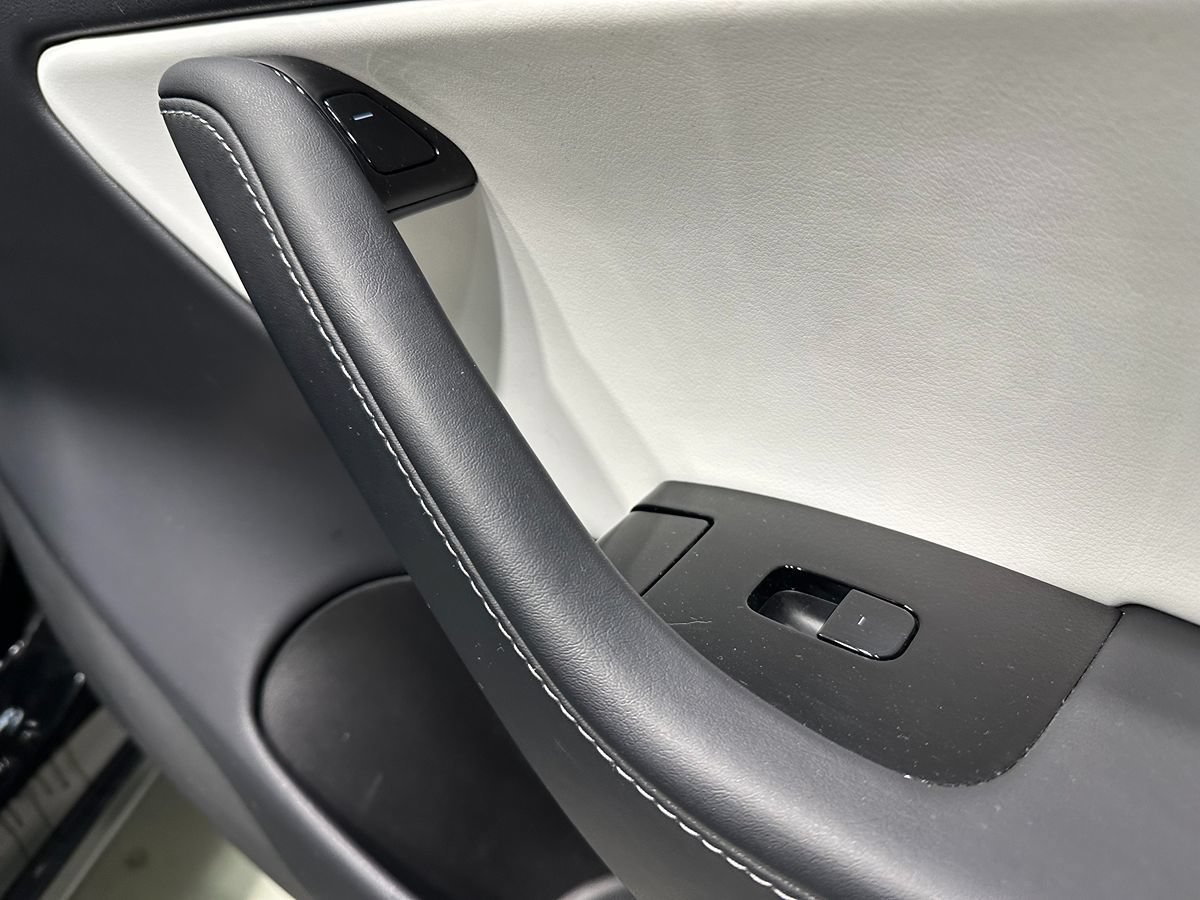Used 2019 Tesla Model 3 Performance AWD/4WD image 9