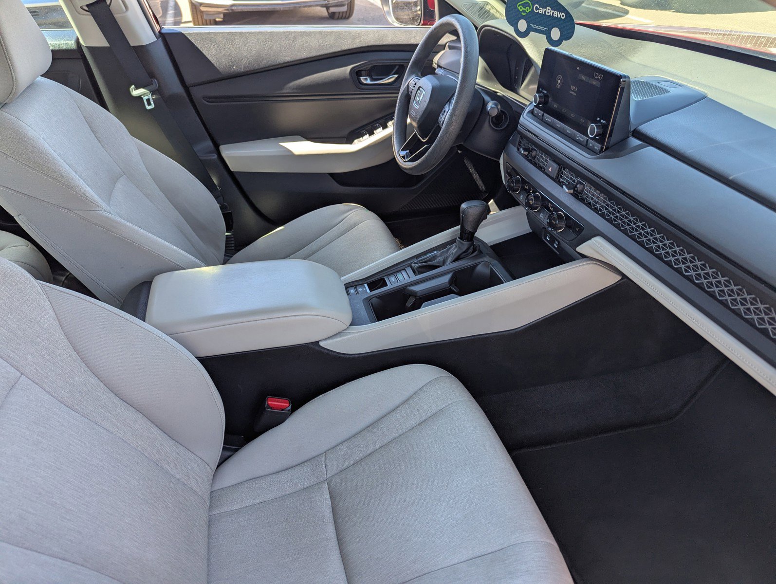 Used 2024 Honda Accord EX image 12