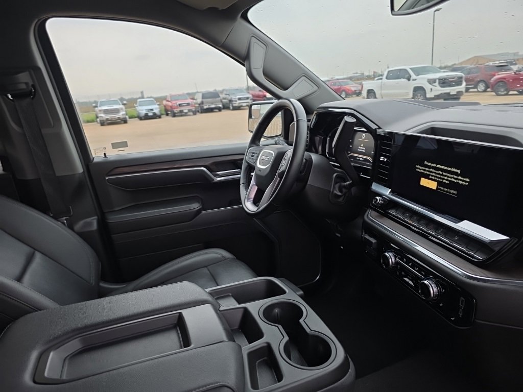 Used 2025 GMC Sierra 1500 SLT image 18