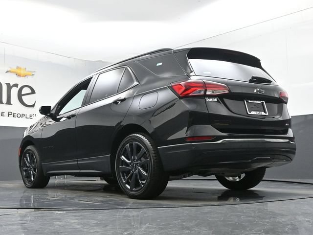 Used 2023 Chevrolet Equinox RS w/ RS Leather Package FWD image 5