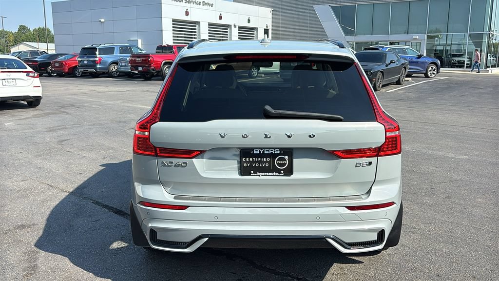 Certified 2025 Volvo XC60 B5 Ultra AWD/4WD image 28