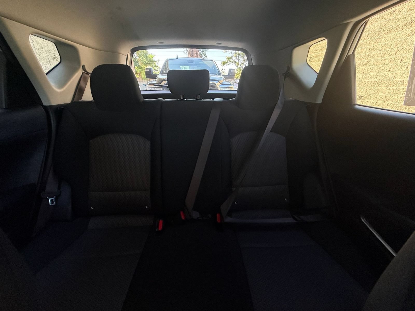 Used 2025 Kia Soul LX w/ LX Technology Package FWD image 36