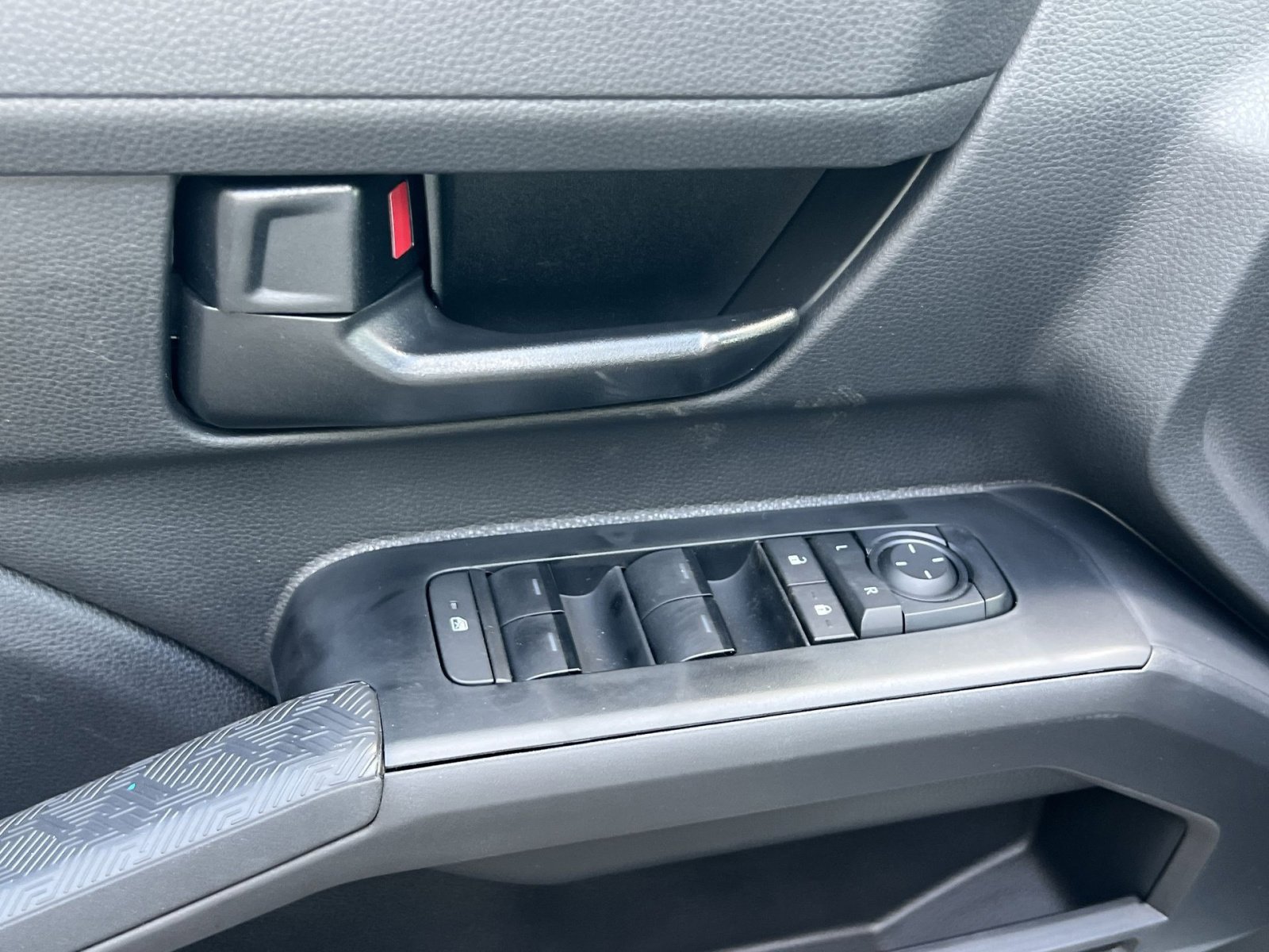 New 2025 Toyota Tacoma SR5 image 11