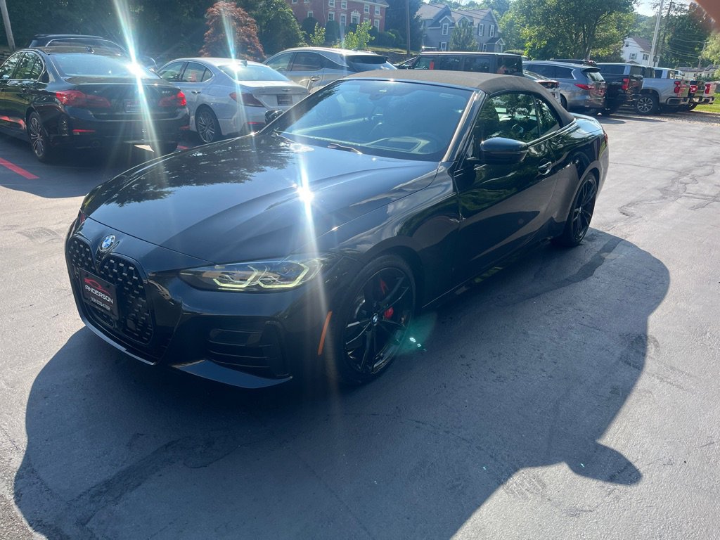 Used 2021 BMW M440i Convertible w/ Executive Package image 2